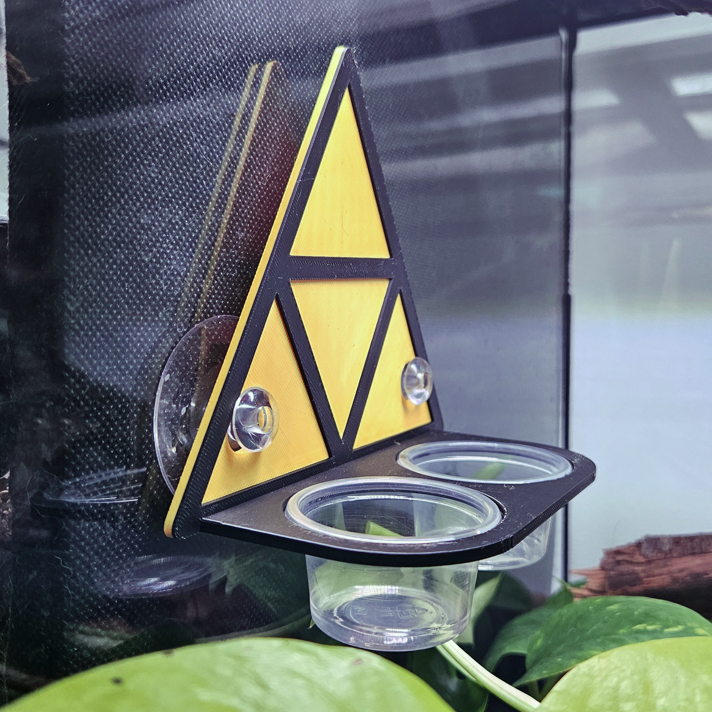 Mangeoire Murale Triforce