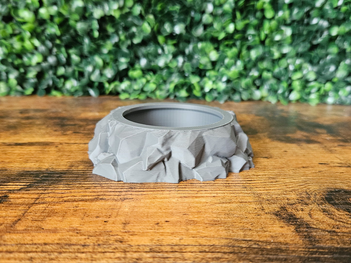 Rocky Insect Feeding Bowl